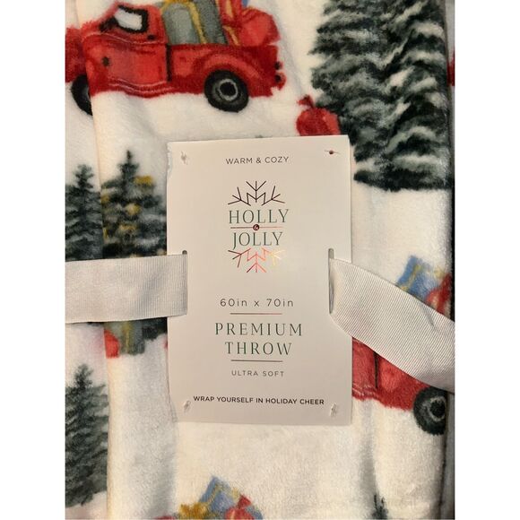 Red truck plush throw Christmas tree Farmhouse 60 x 70 blanket - Picture 3 of 4